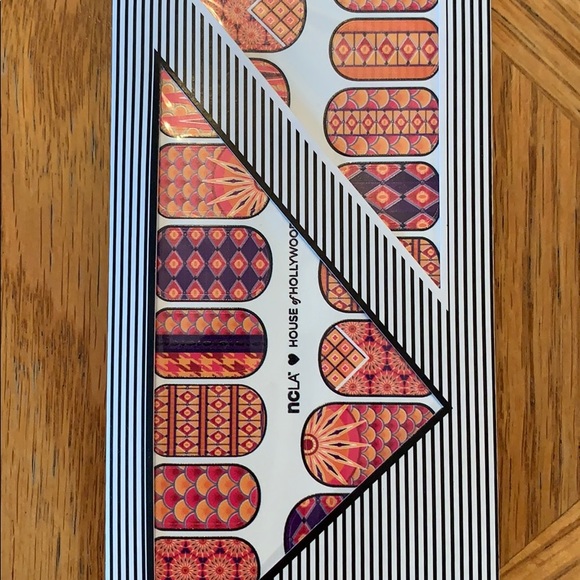 Nail Wraps - Picture 2 of 2